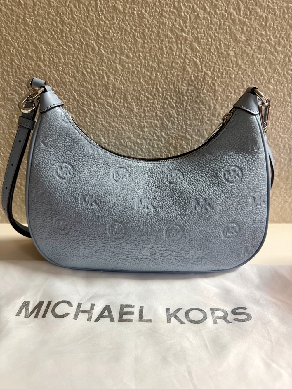 NWOT Michael Kors Cora Medium Zip Crossbody Bag - Picture 2 of 4